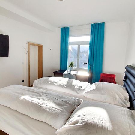 Helles Zimmer Mit Kingsize-Bett MHG Eksteriør bilde